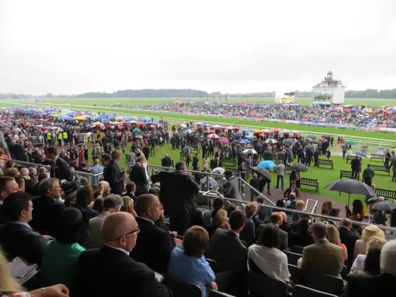 York racecourse Ebor meeting crowds